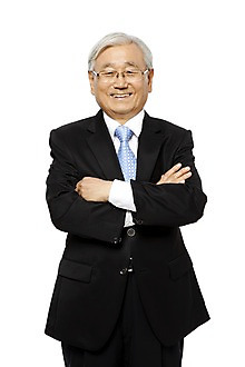 338826