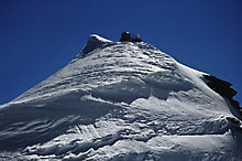 486987